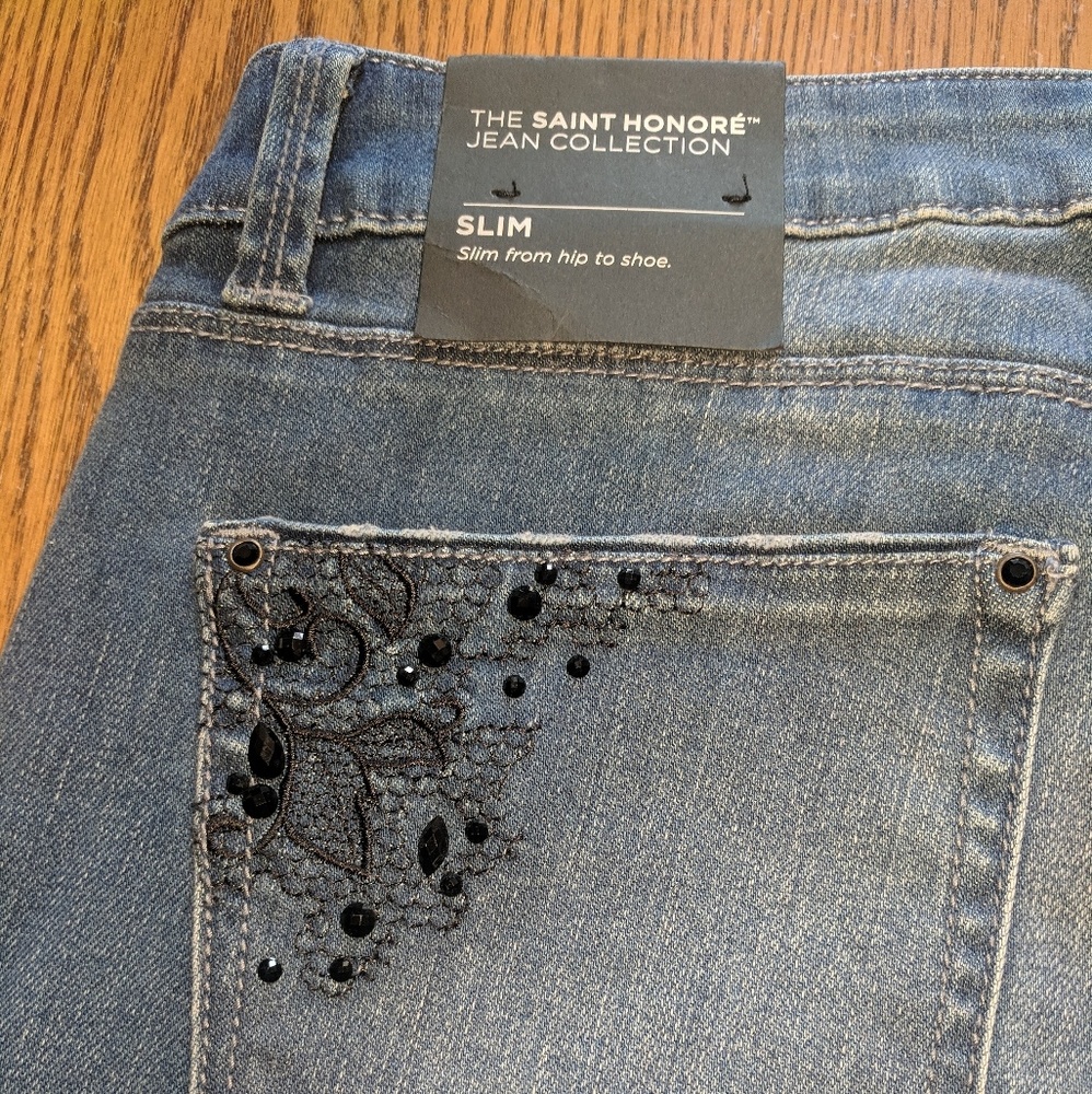 White House Black Market jeans ,NWT, 6R slim